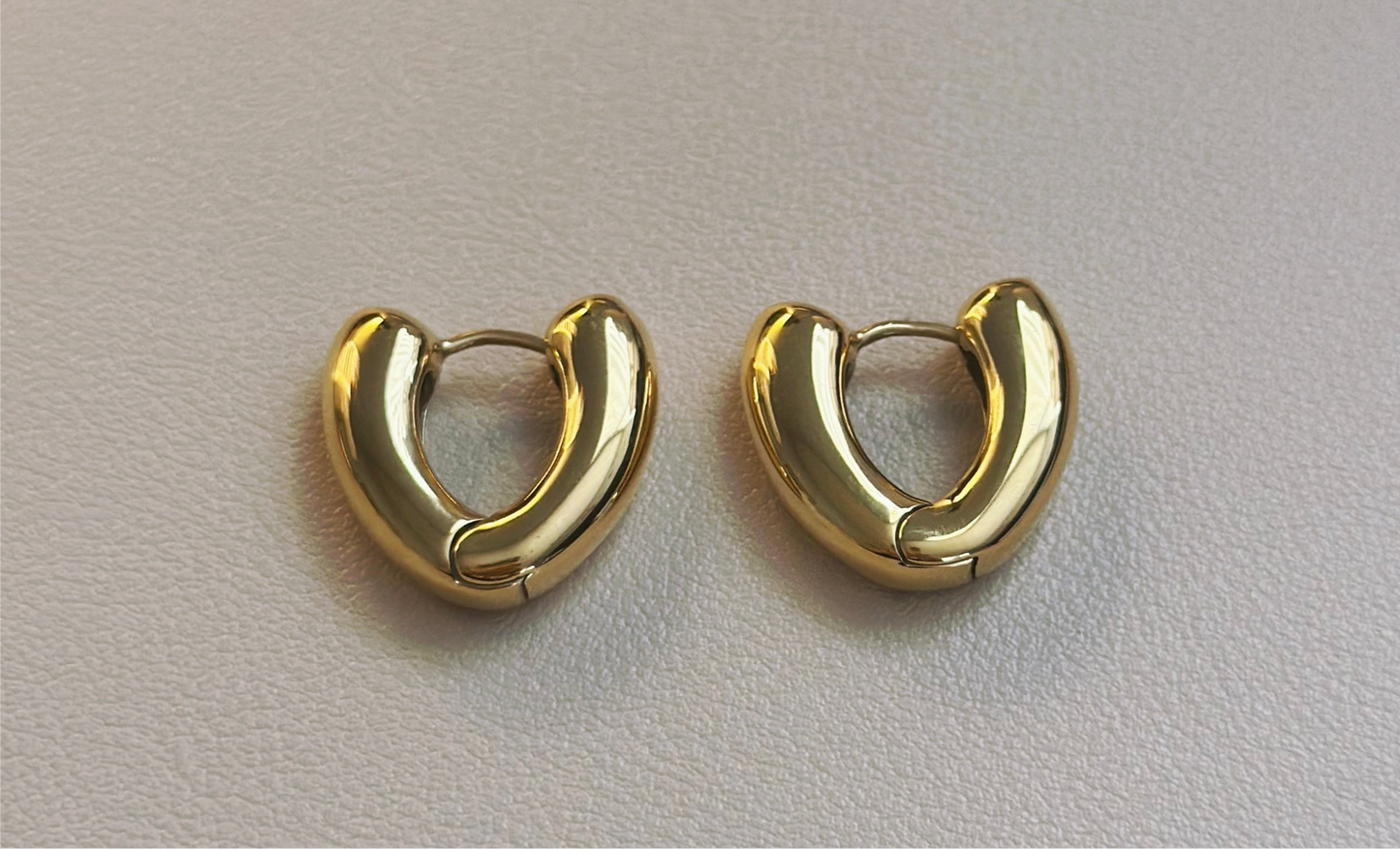 Pendientes V. 2cm